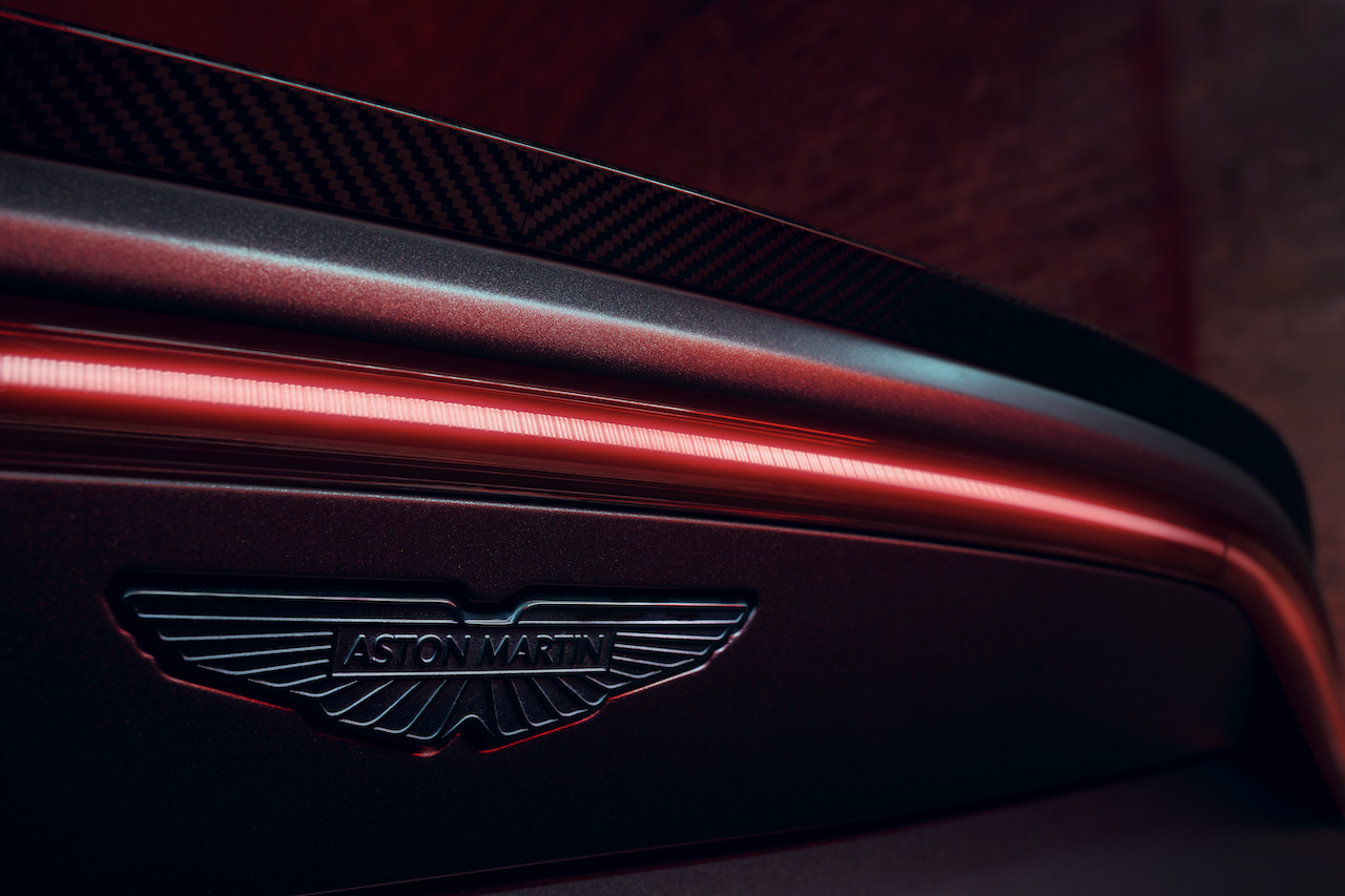 Aston Martin Vantage S (17)